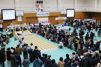 トイ・コンテスト会場